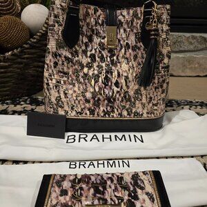 Brahmin 2 pc set (bag and wallet)